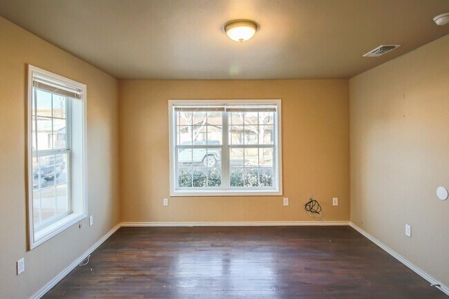 Building Photo - 1701 Avenue T