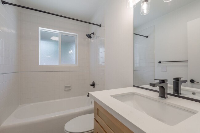 Building Photo - Crowne Pointe Apartment Homes
