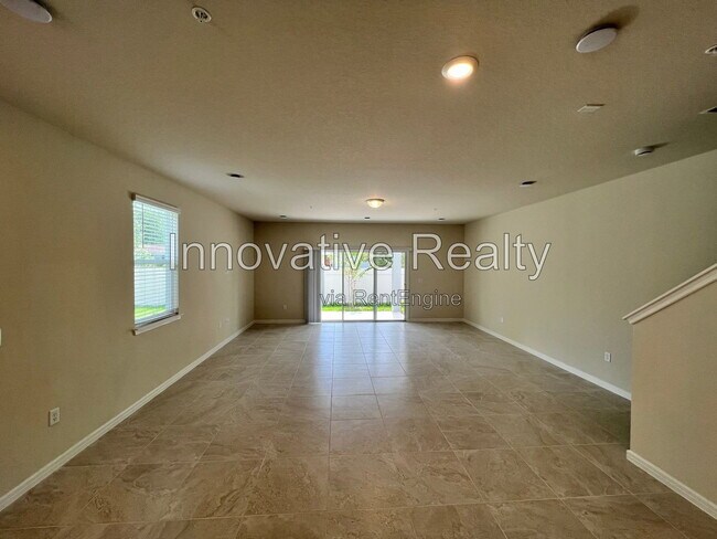 Building Photo - 2895 Clever Ln