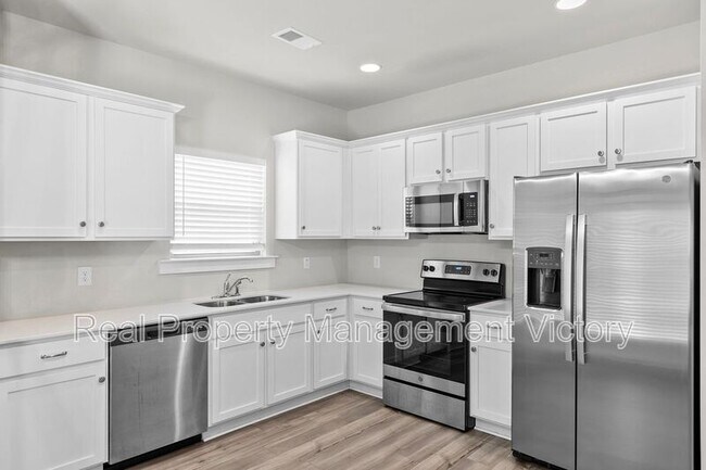 Building Photo - 275 Avalon Wy