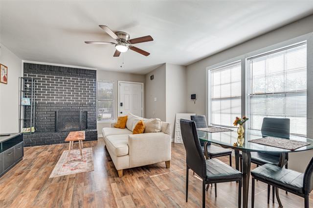 Building Photo - 1100 Thannisch Dr