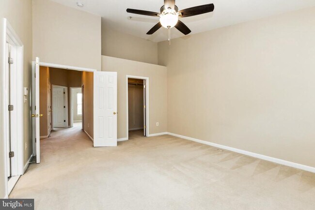 Building Photo - 49 Inkberry Cir