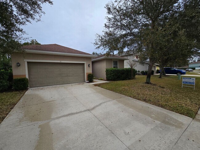 Building Photo - Beautiful 3 Bedroom 2 Bathroom Home, with Scenic Backyard View. Ormond Beach in Hunter's Ridge Co...