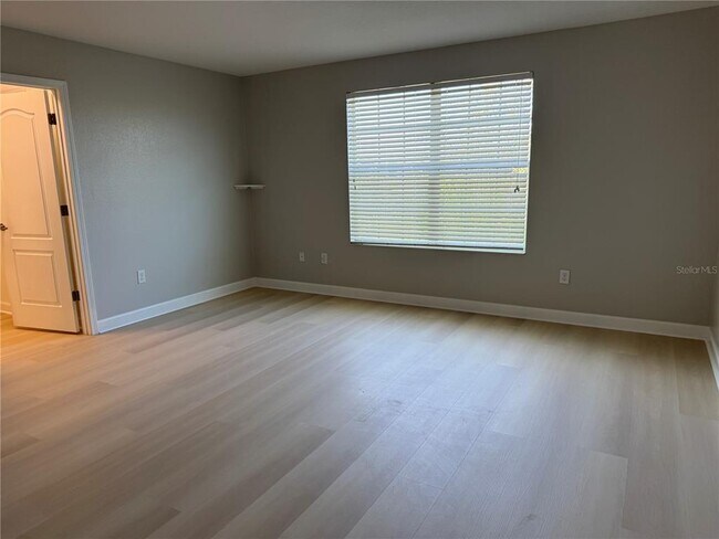 Building Photo - 15025 Evergreen Oak Loop