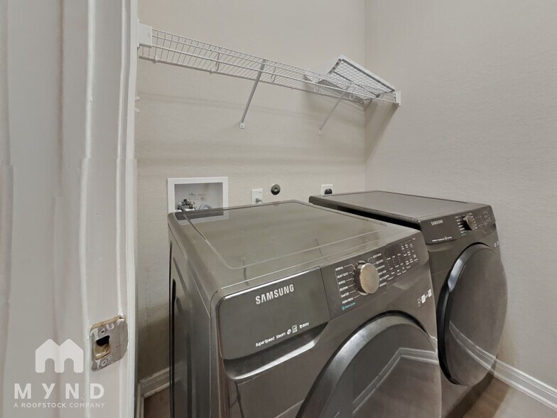 Building Photo - 6815 Titan Pk