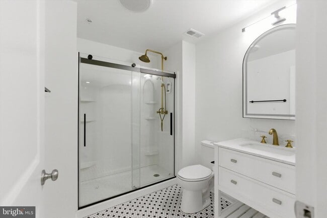 Building Photo - 7585 Holly Ridge Dr
