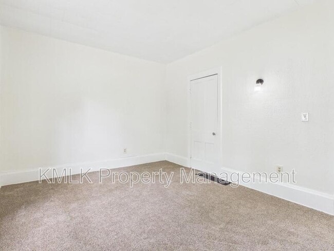 Building Photo - 508 Crouse St