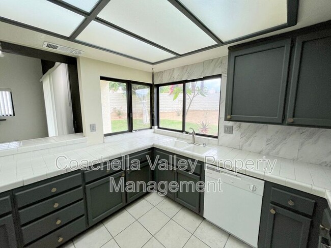 Building Photo - 45414 Driftwood Dr