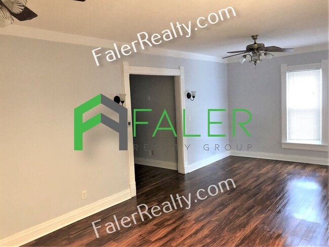 Building Photo - Huge 2-bedroom home with beautiful finishes