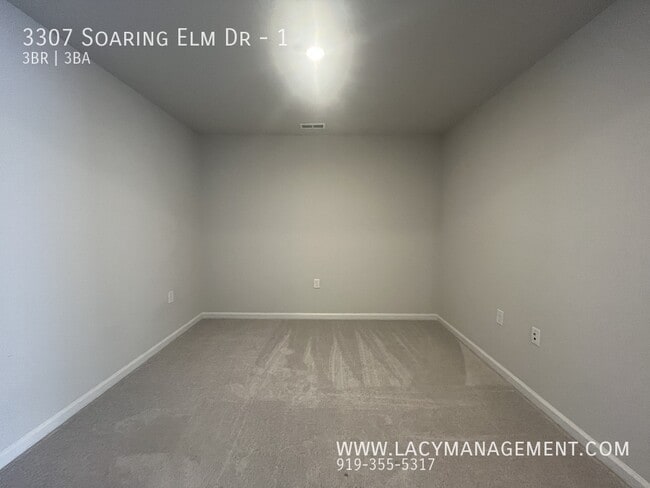 Building Photo - 3307 Soaring Elm Dr