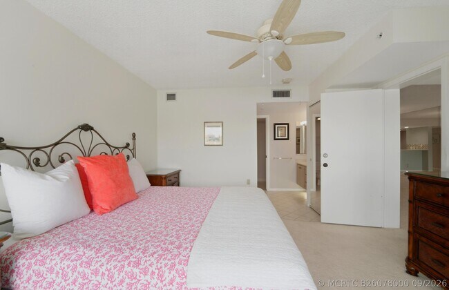 Building Photo - 2601 Marina Isle Way