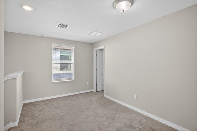 Building Photo - 4BR For Rent - Riverview