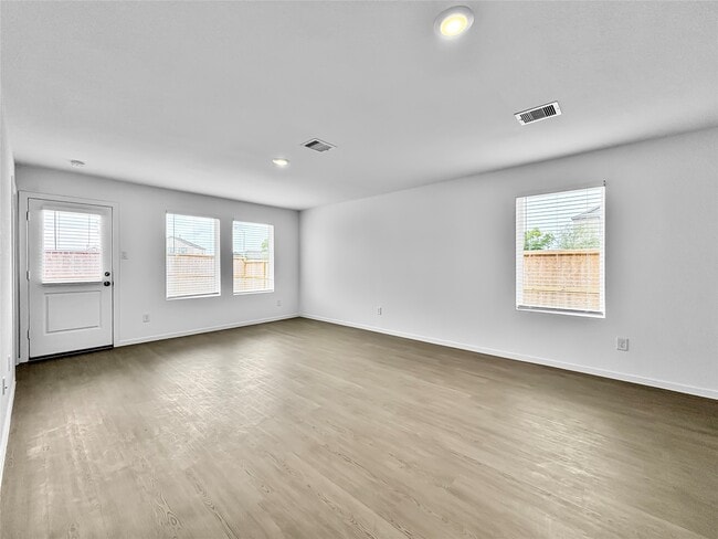 Building Photo - 6023 Standpiper Lp