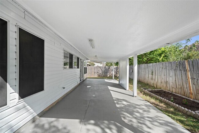 Building Photo - 809 Betterman Dr