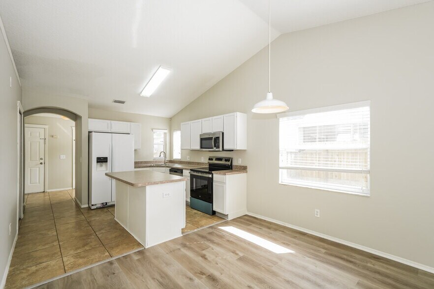 Building Photo - 7619 Clovelly Park Pl