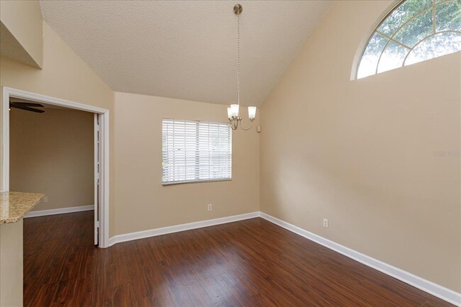 Building Photo - 620 Glenwood Ct