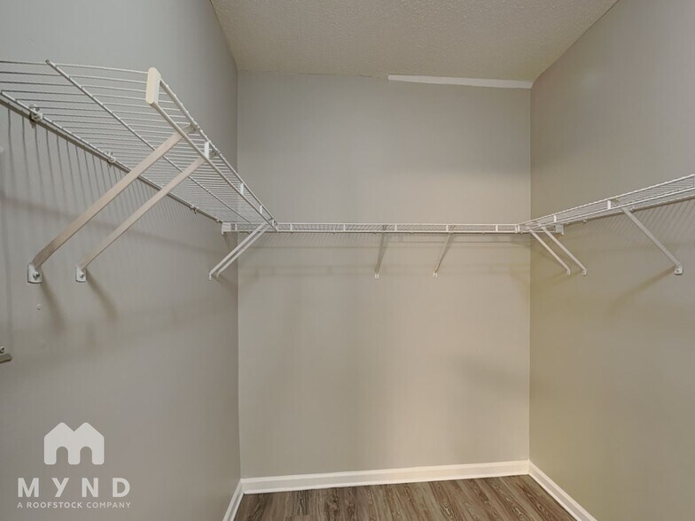 Building Photo - 3 Rockcress Ct