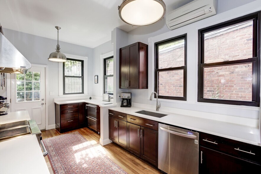 Building Photo - 1619 13th St NW