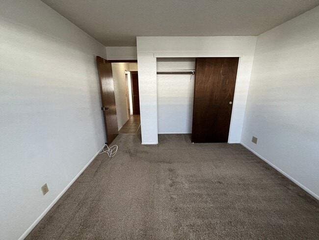 Building Photo - Alii Plantation (Aiea/Honolulu/Aloha Stadium) - ground floor 2 bedroom with full size washer/dryer
