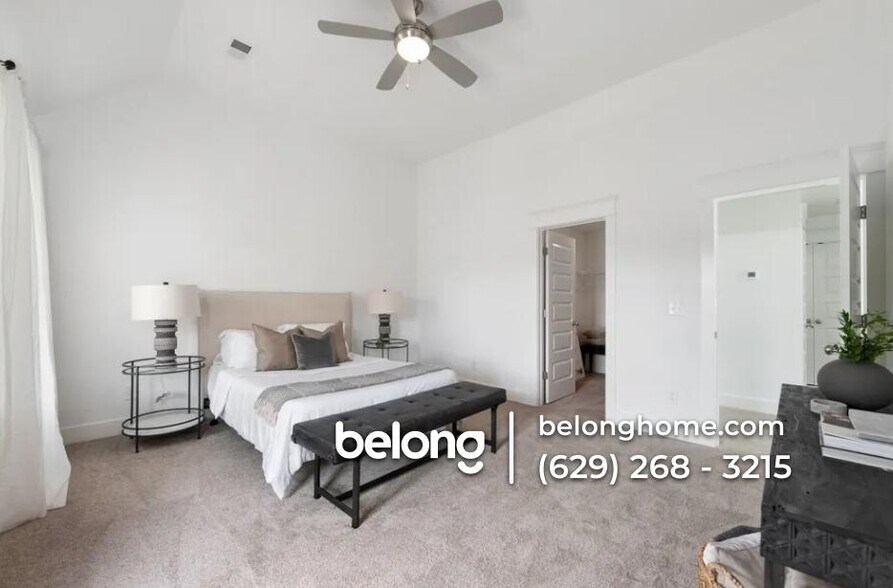 Building Photo - 802 Briar Cir