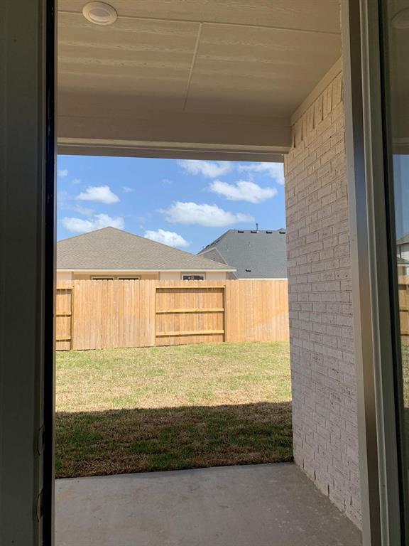 Building Photo - 32030 Meadowlake Mews Ln