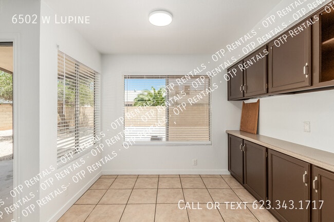 Building Photo - 6502 w Lupine-