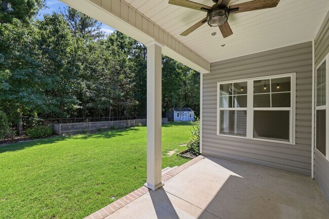Building Photo - 233 Forester Dr