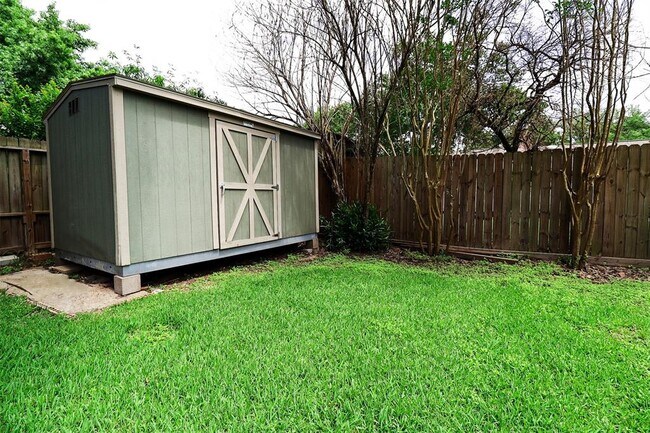 Building Photo - 14202 Ella Lee Ln