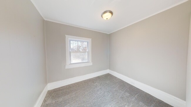 Building Photo - Clark / Fulton Area - Single Family Home - 2 Bedroom Apartment