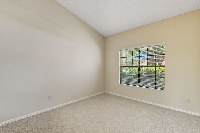 Building Photo - Scottsdale Ranch - Three Bedrooms and POOL!