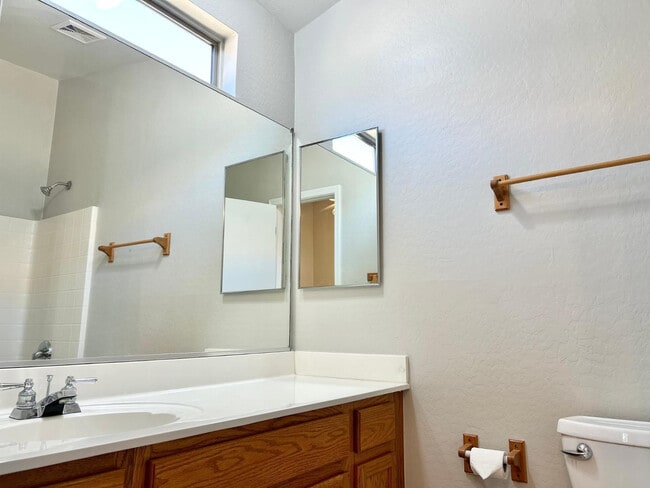 Building Photo - 2024 S Baldwin