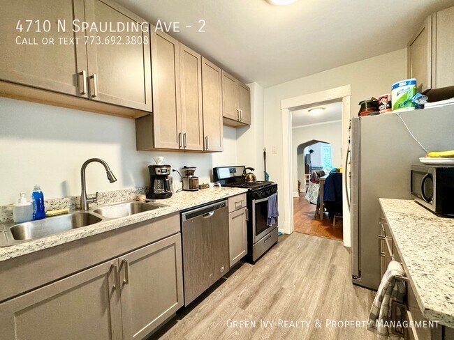 Building Photo - 4710 N Spaulding Ave