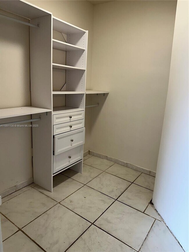 Building Photo - 26 Diplomat Pkwy