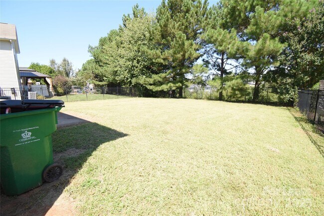 Building Photo - 6728 Evanton Loch Rd