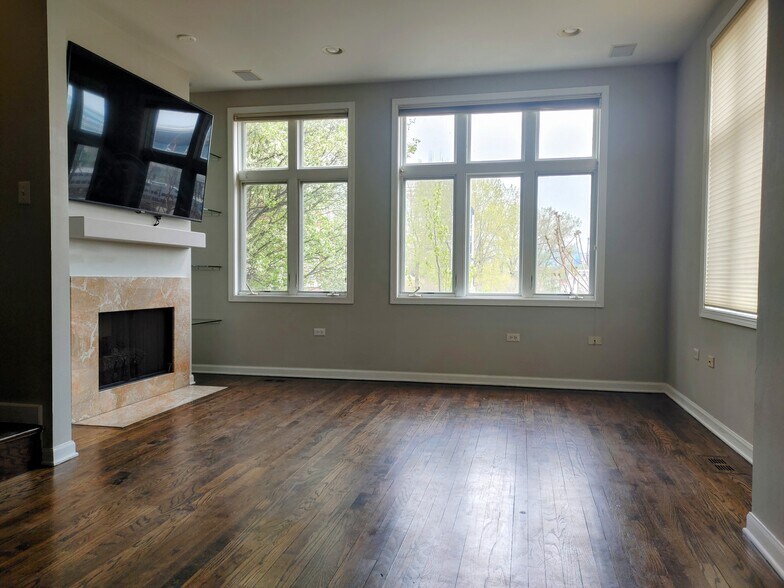 Living Room - 331 E 17th St