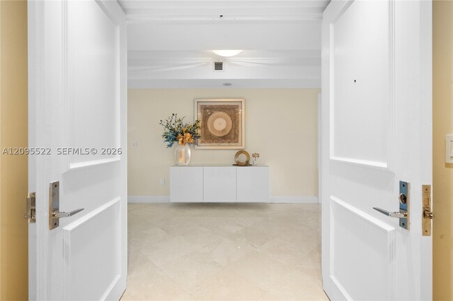 Building Photo - 781 Crandon Blvd