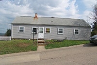 Building Photo - 45 Grandview Ave