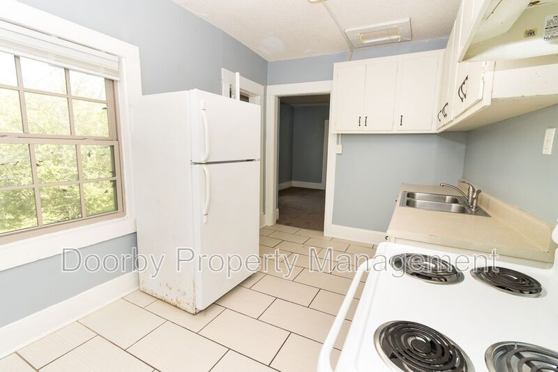 Building Photo - 3813 Central Ave