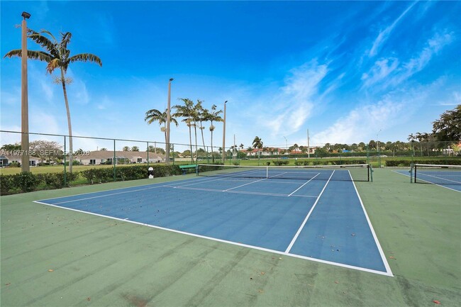 Building Photo - 2232 SW 120th Ave