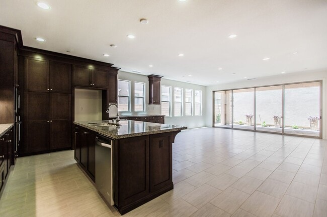 Building Photo - 4BD/3BA/2Garage Two Story Highly upgraded ...