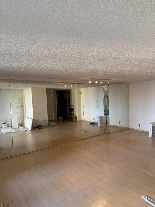 Primary Photo - 300 Winston Dr