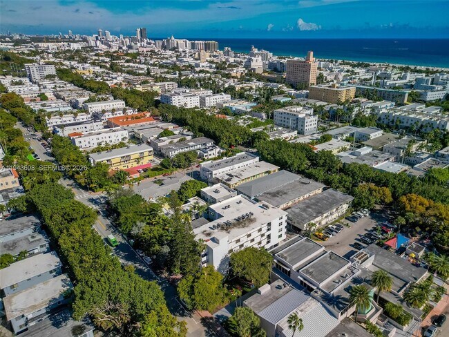 Building Photo - 631 Jefferson Ave