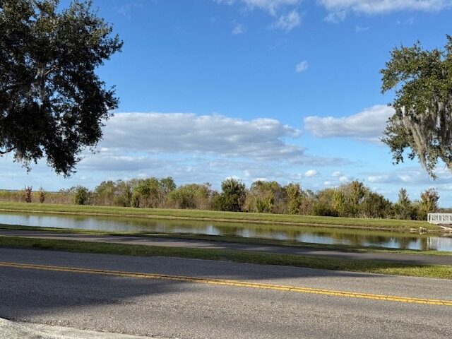 Building Photo - Lakeshore Gem with 3 Bedrooms and 2 Full Bathrooms in St. Cloud!