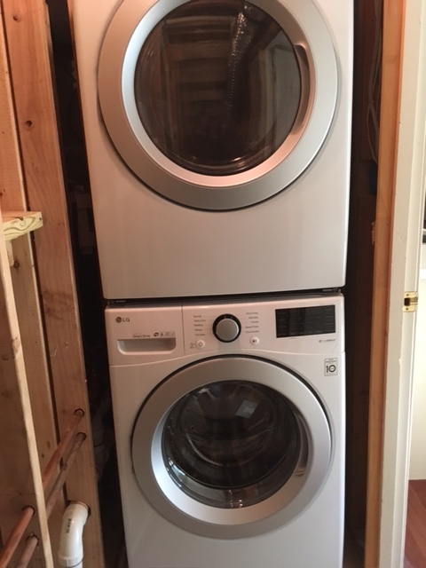 Tenants full size washer/dryer - 8290 Armetale Ln