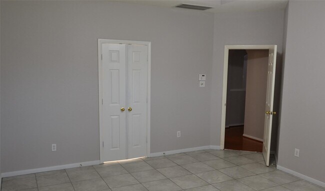 Building Photo - 22755 Cascade Springs Dr