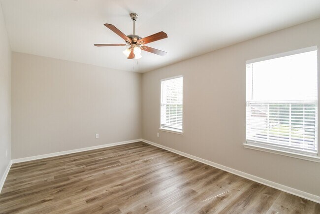 Building Photo - 8322 Wainwright Way