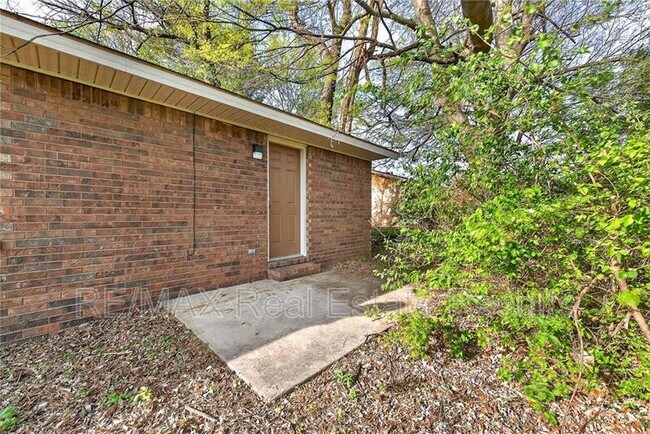 Building Photo - 4418 Acoma St
