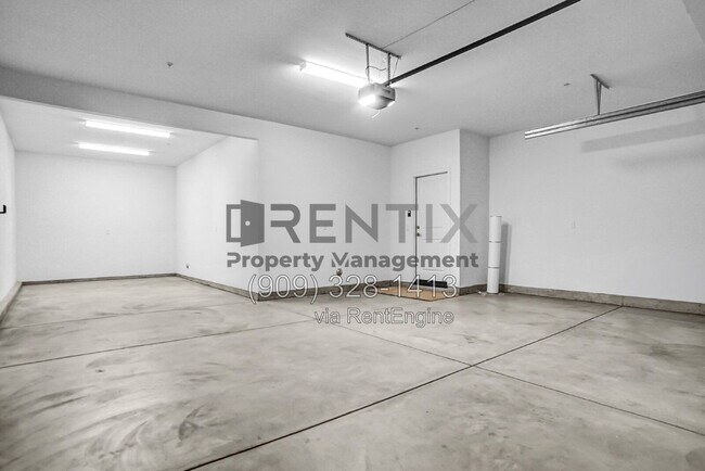 Building Photo - 18116 Hedgerow Way