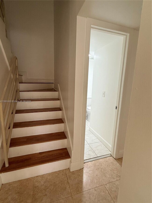 Building Photo - 14378 SW 96th Terrace