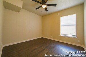 Building Photo - 219 Leonidas Dr